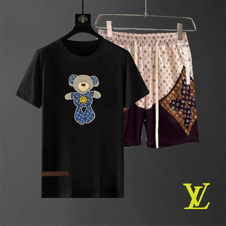 Picture of LV Shirt Pant Suits _SKULVM-3XL12yn6522801